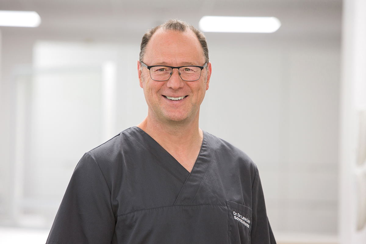Dr. Dr. Uwe Schmidt-Wondra Zahnarzt Hameln Lebenslauf